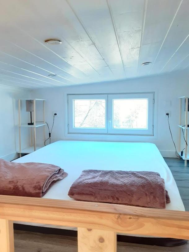 Вилла Tiny House Joy Beulotte-Saint-Laurent Экстерьер фото